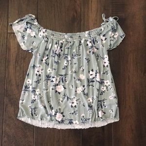 American Eagle soft and sexy of the shoulder top